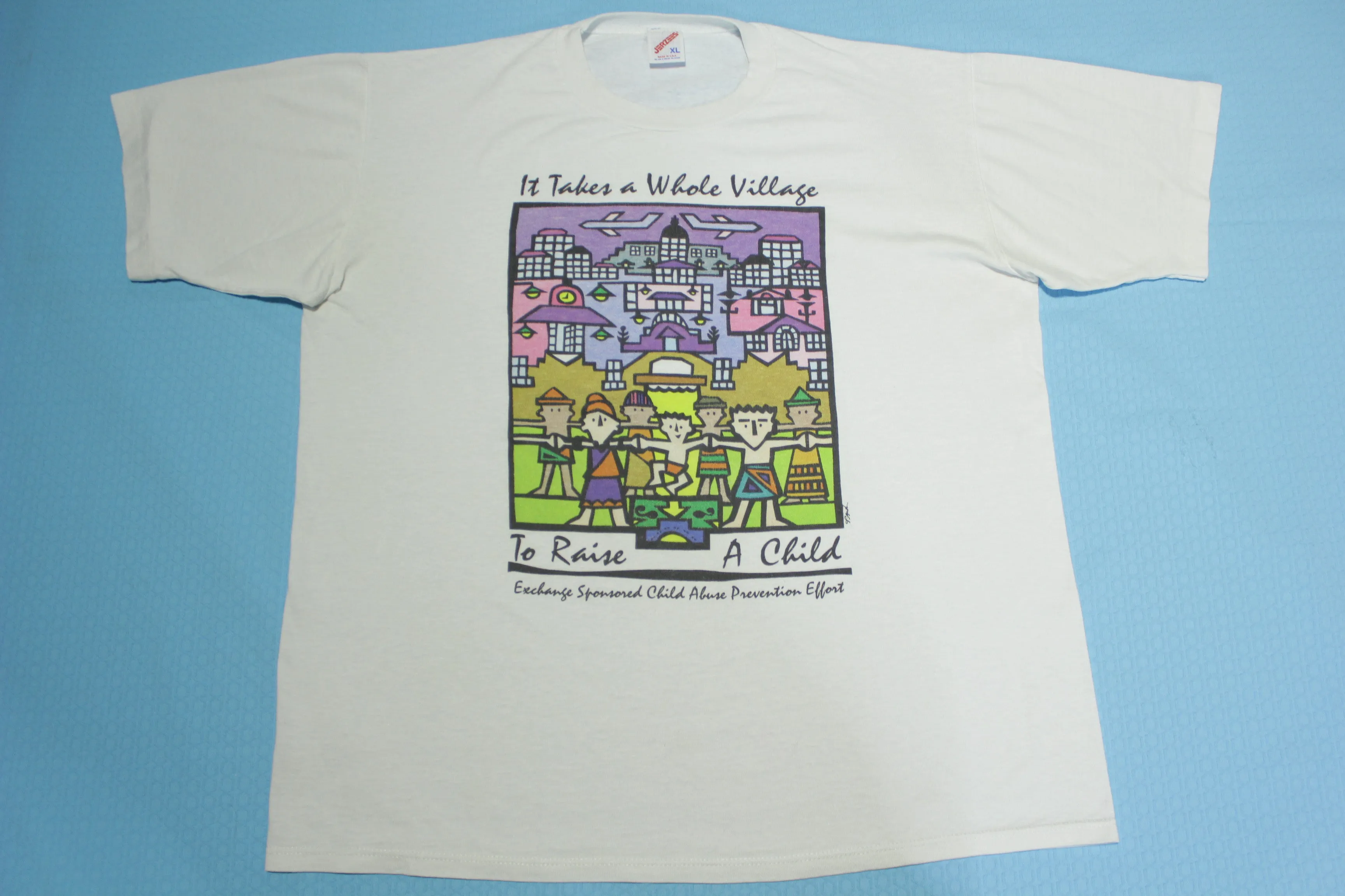 It Takes a Village To Raise A Child Vintage 90's Tourist Single Stitch T-Shirt