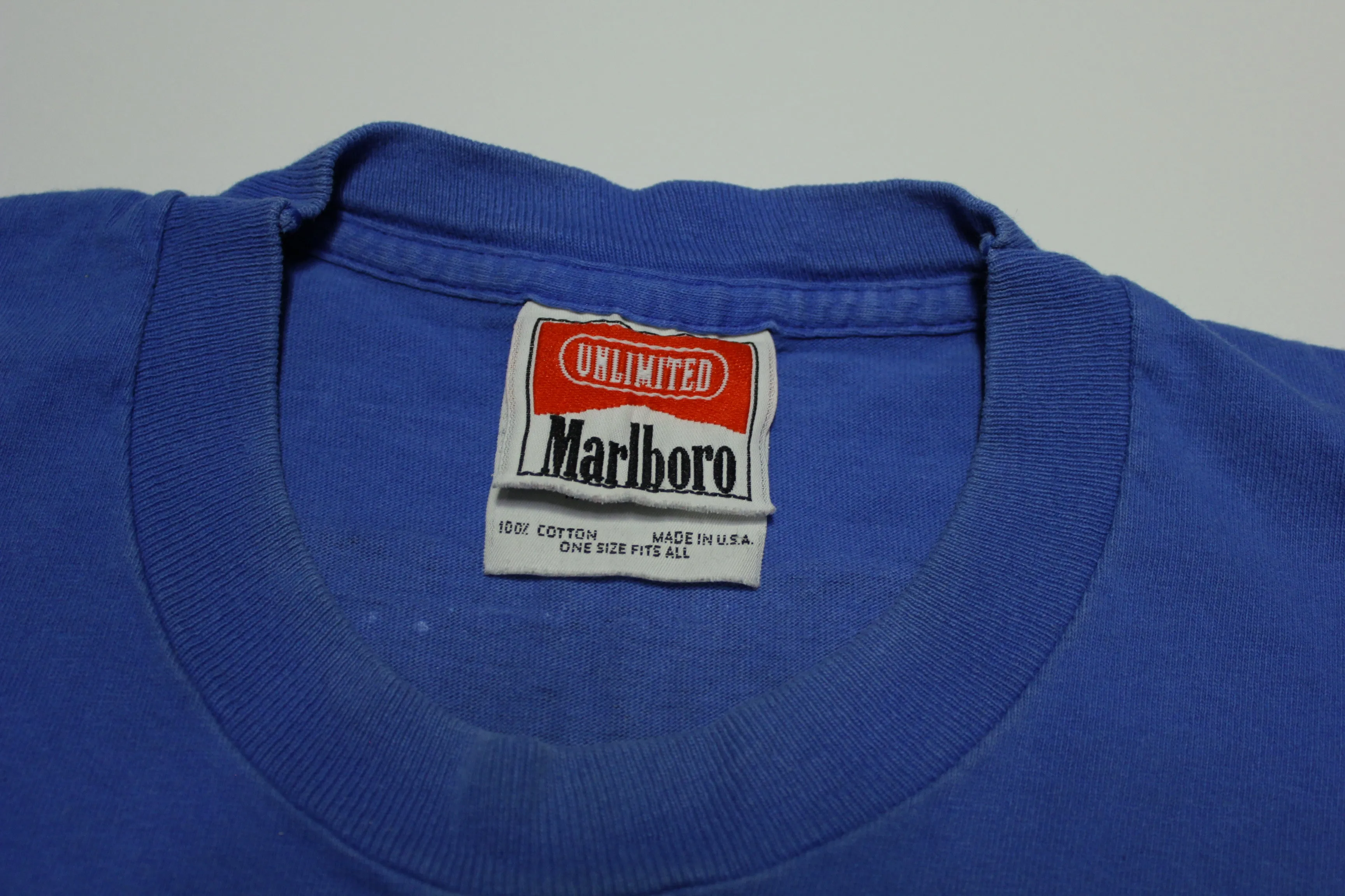 Marlboro Unlimited Vintage 90's Howling Wolf Moon Cigarette Promo Pocket T-Shirt