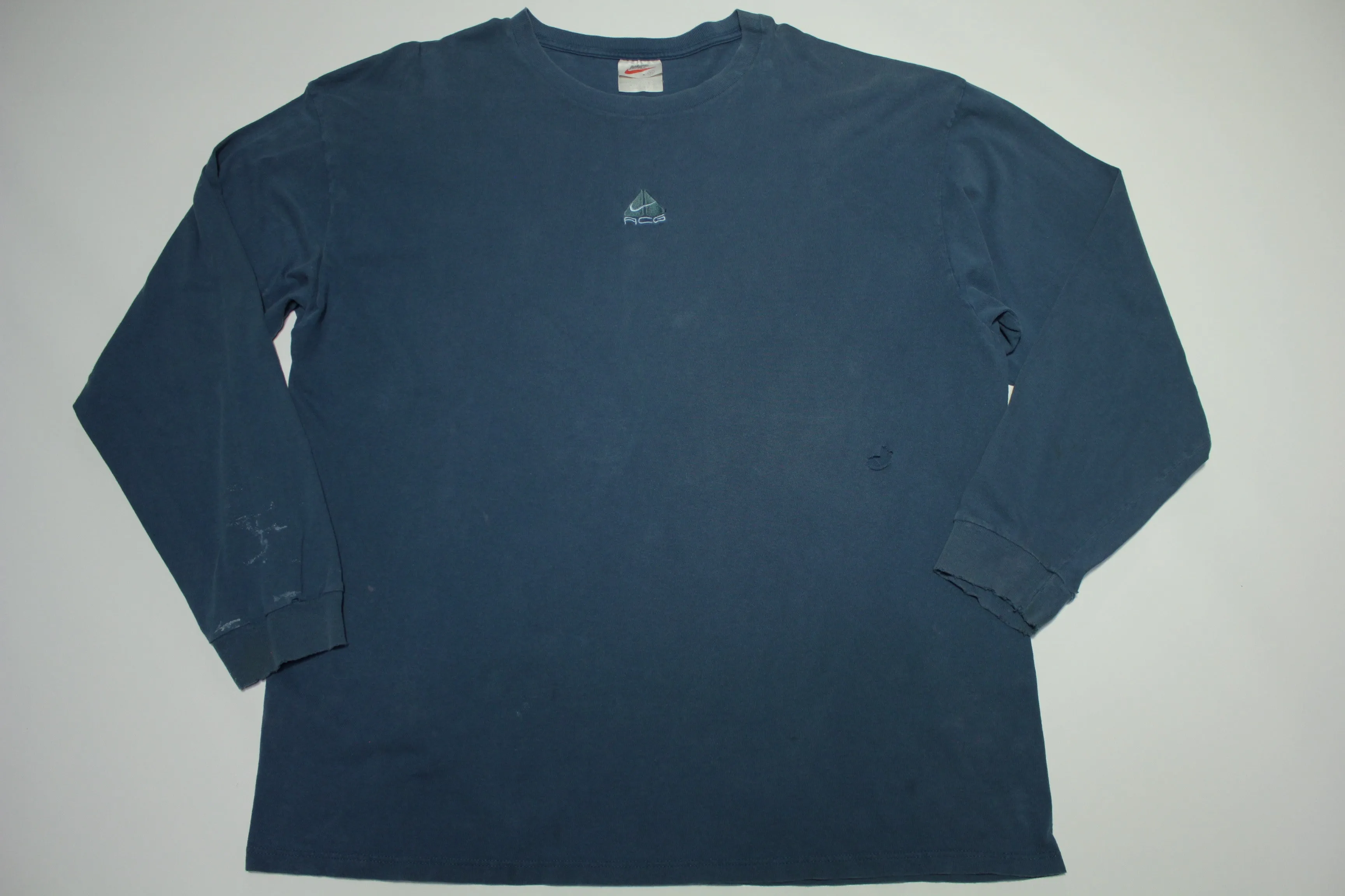 Nike ACG Long Sleeve Vintage 90's Embroidered Center Swoosh T-Shirt 'Distressed'